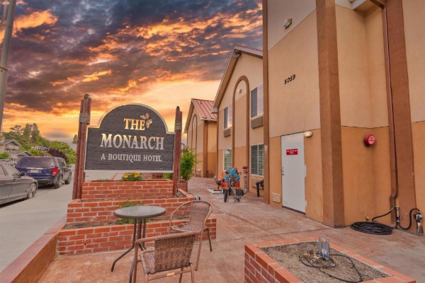 The Monarch Inn image 5